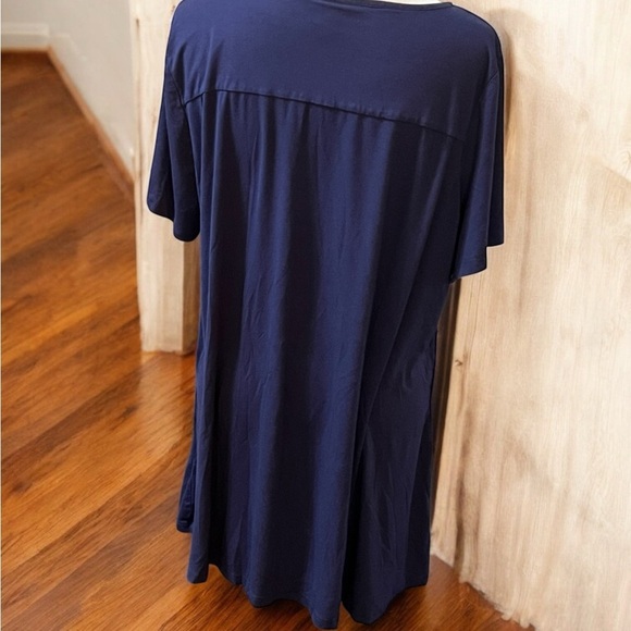 Blue Relaxed Tunic with Cutout Neckline and Short Sleeves - Picture 3 of 5